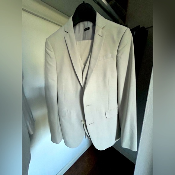 Light Gray 3-piece Suit